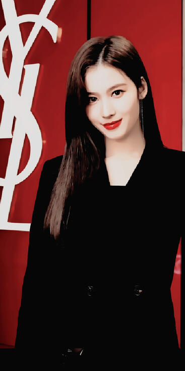 Summer como embaixadora global da YSL Beauty, em 2022.